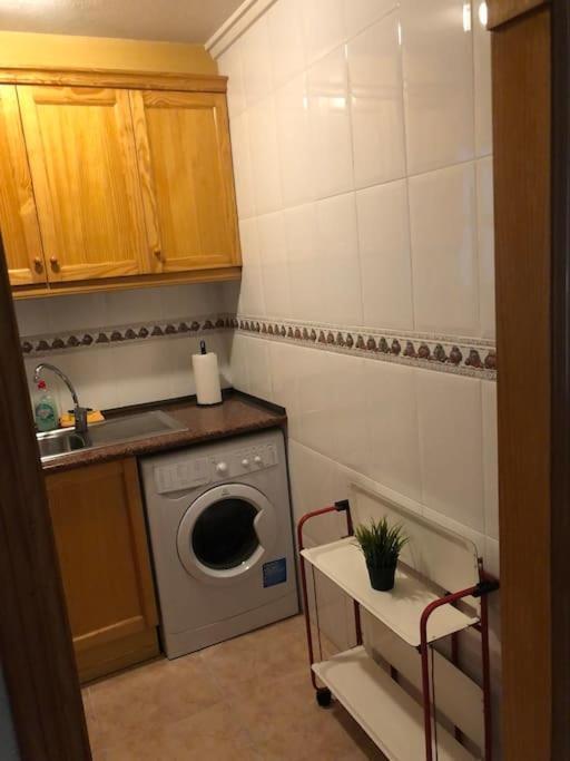 Nice Apartment Near The Park Torrevieja Exterior foto
